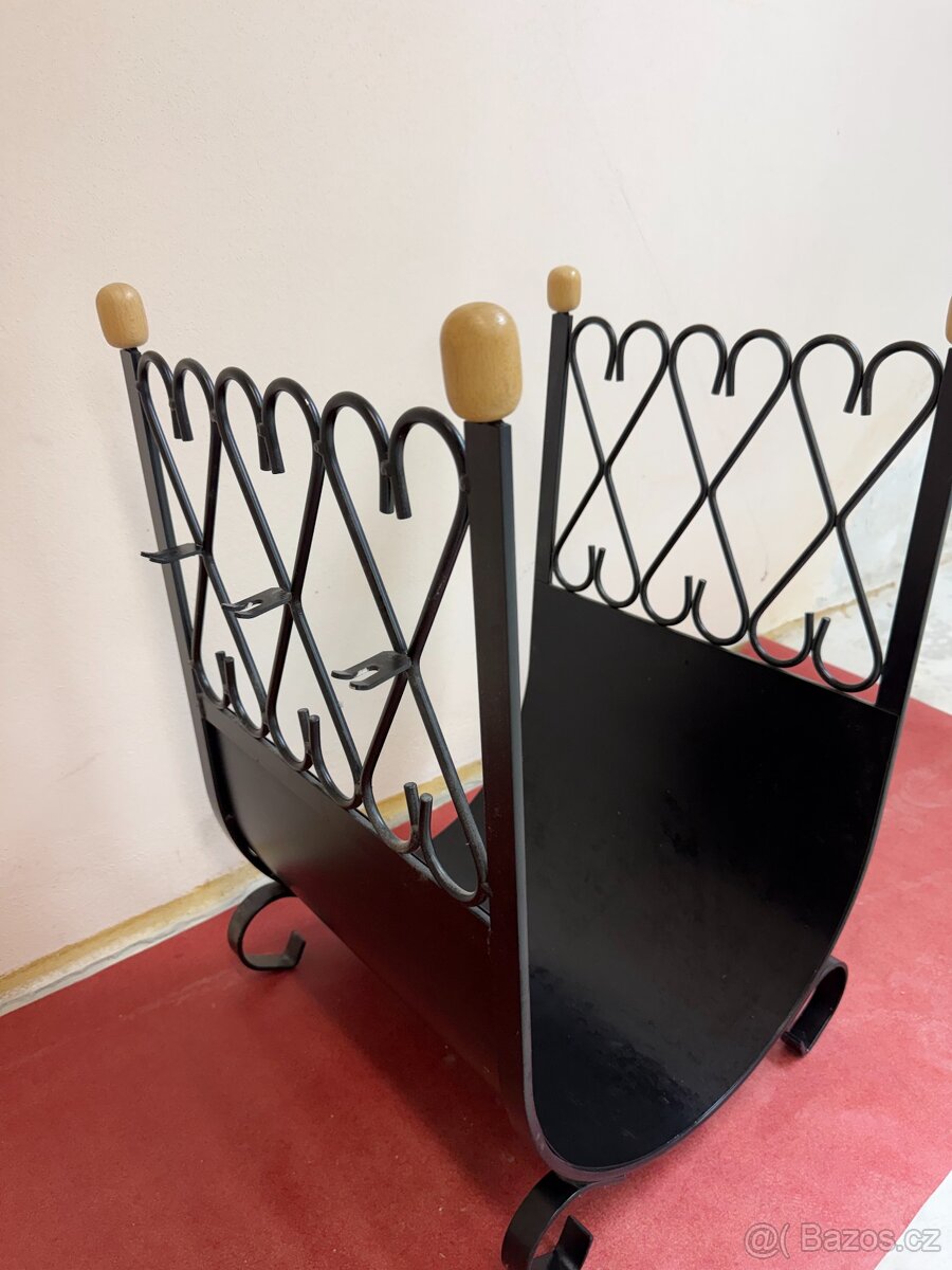 Stojan na dřevo - 2