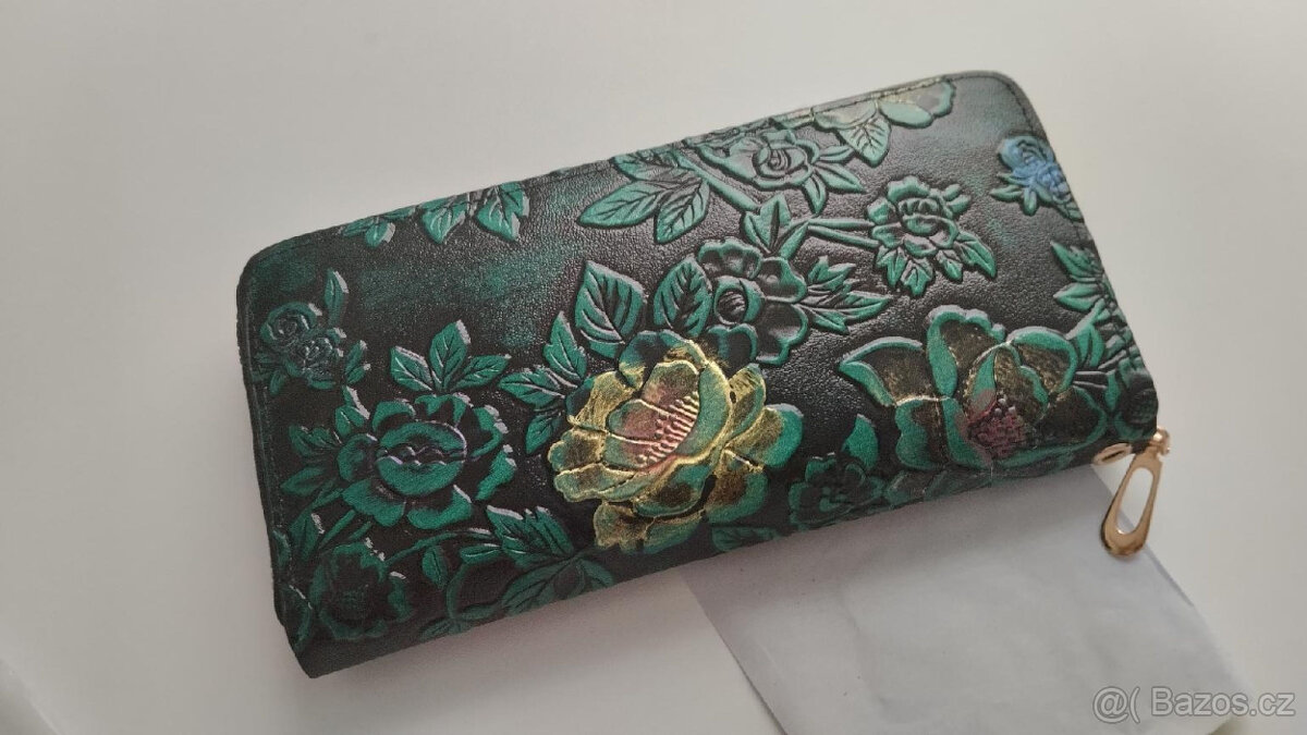 DÁMSKÁ PENĚŽENKA NOVÁ - 2