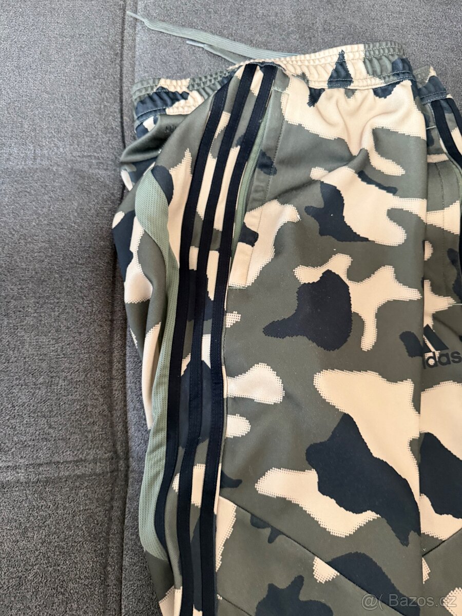 Adidas - 2