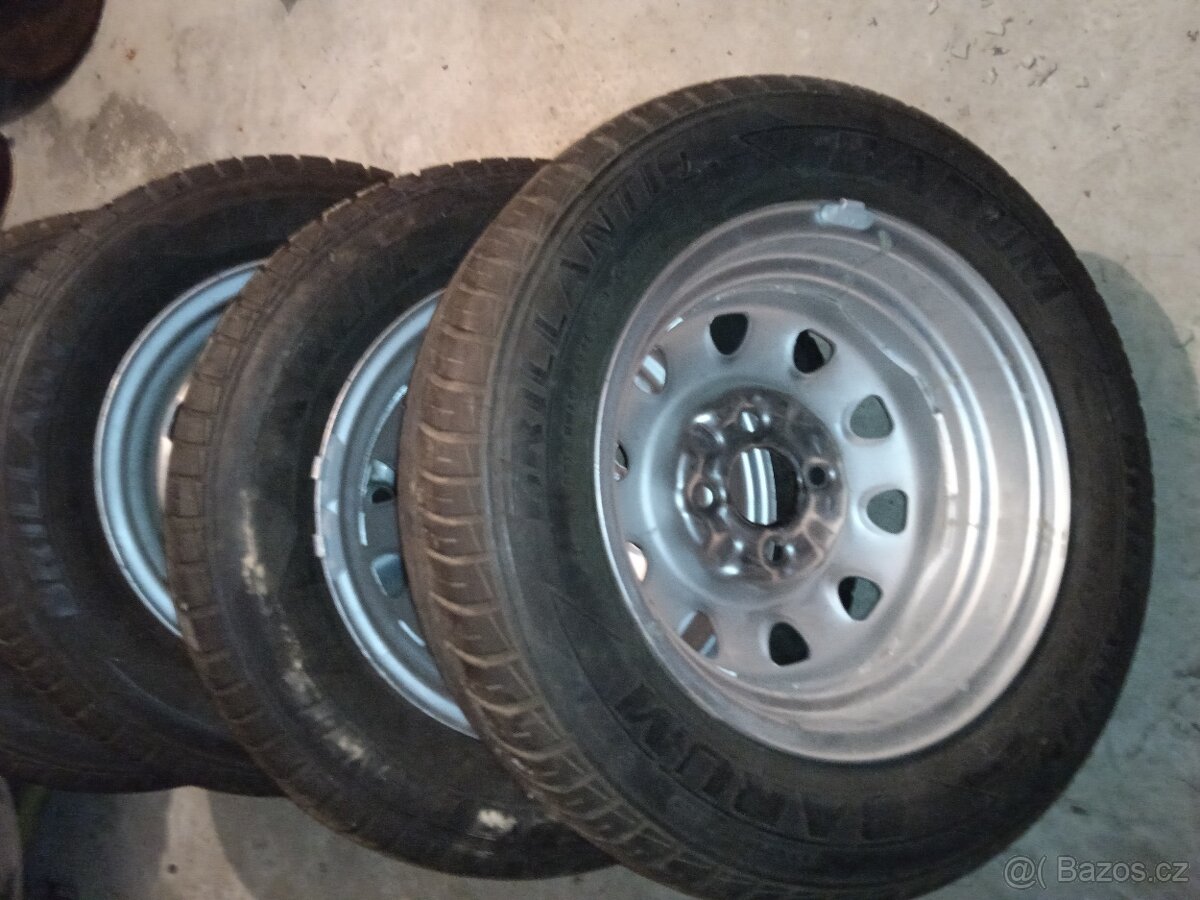 Kola škoda Felicia - 2