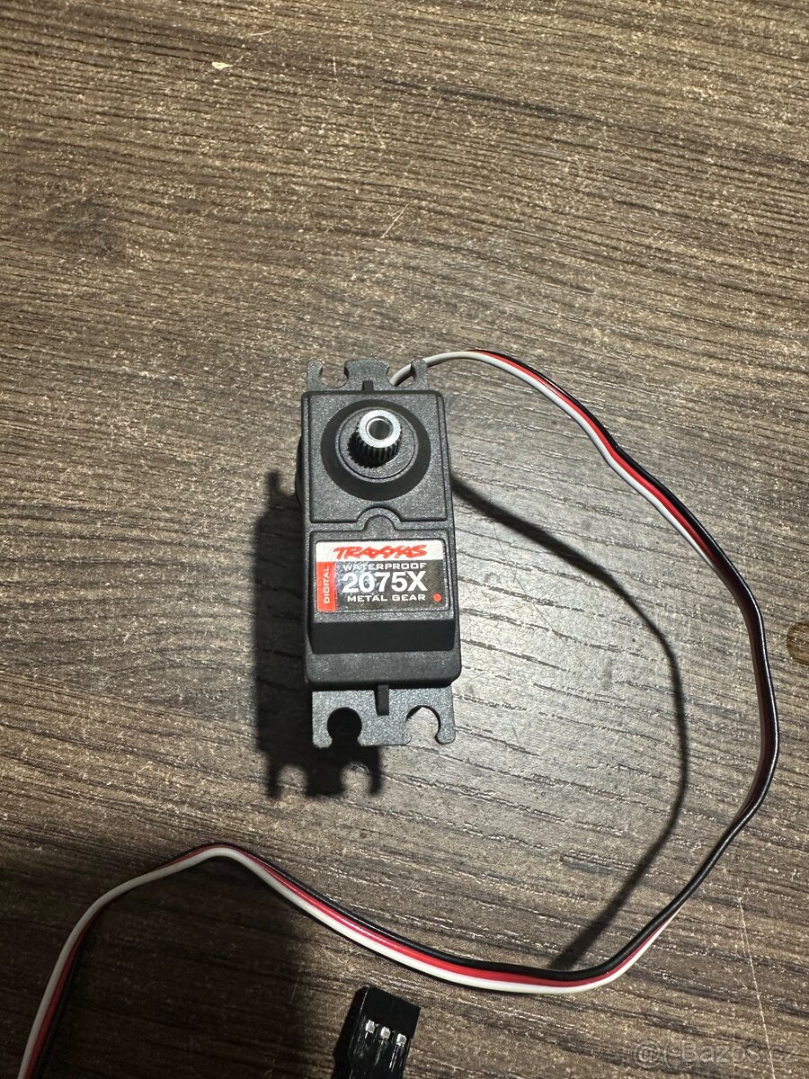 TRAXXAS SERVO 2075X 9KG.CM 0.17S BB MG VODEODOLNÉ - 2