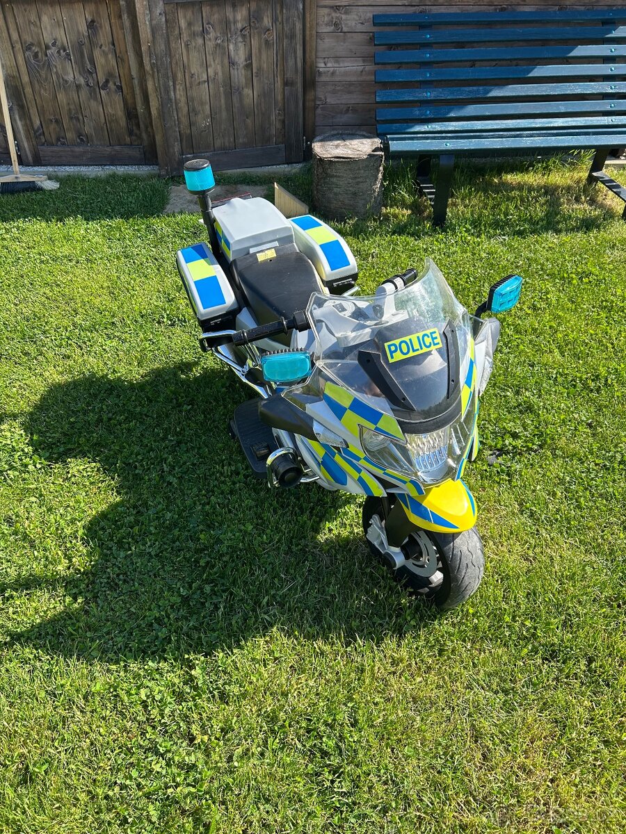 Motorka policie - 2