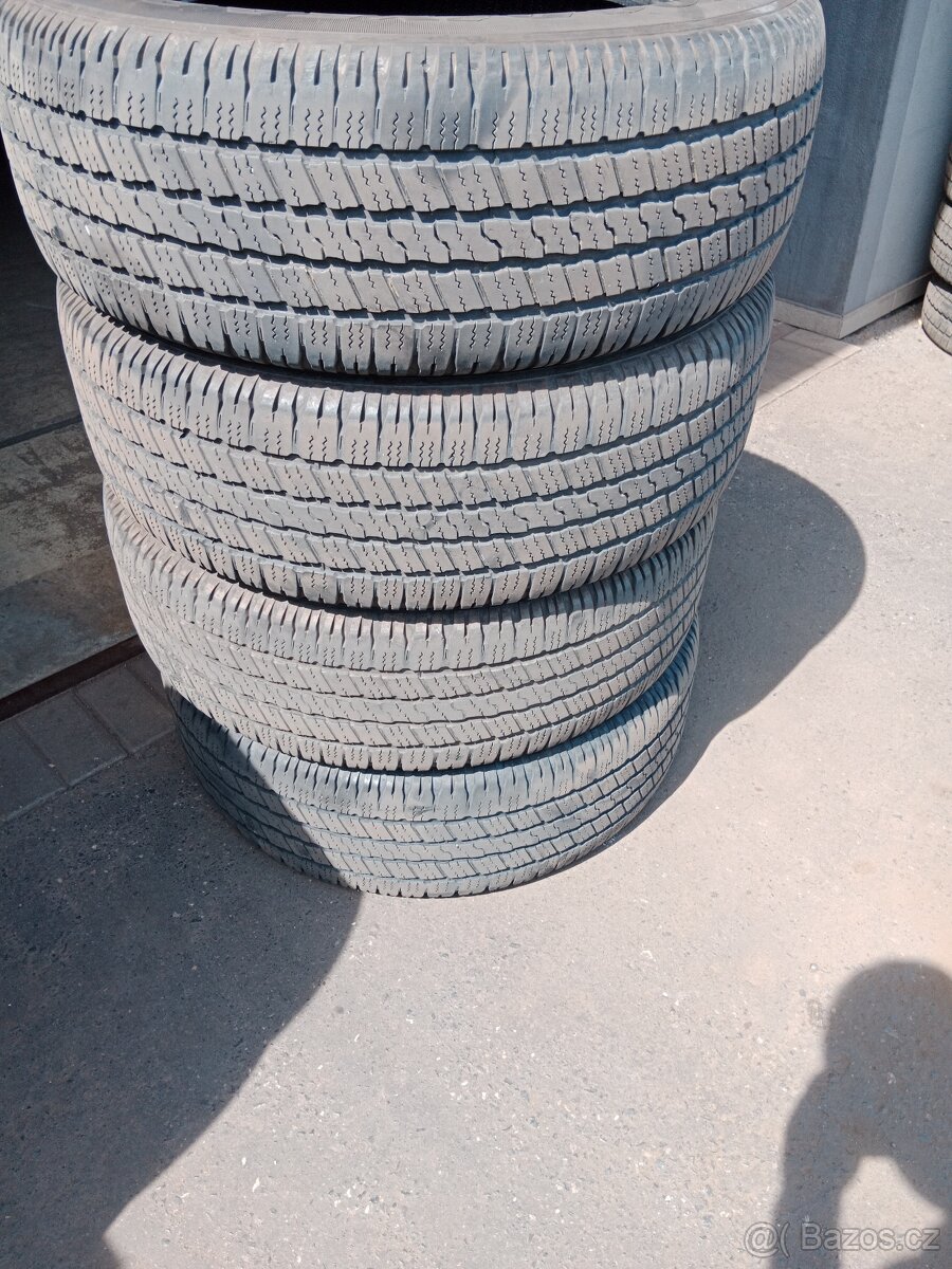 275/60r20 goodyear wrangler sr-a