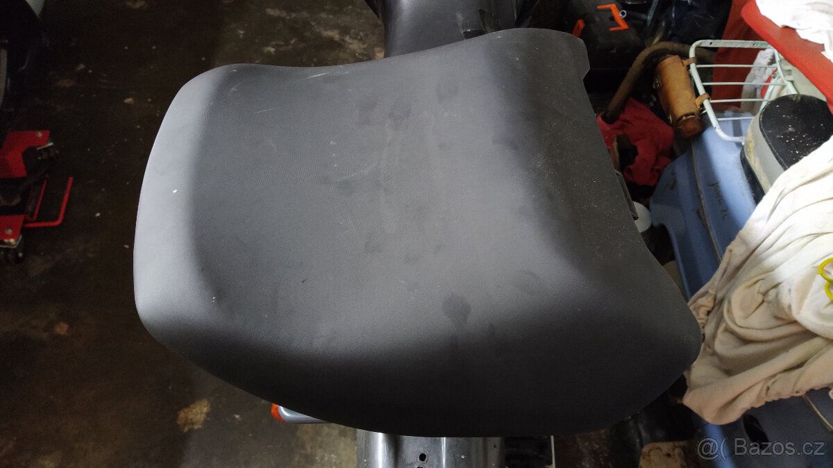 BMW R1100RT zadní sedlo - 2