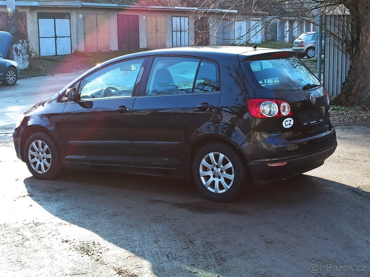 NÁHRADNÍ DÍLY - 2x VW GOLF Plus 1.9TDi 77KW BXE + BKC - 2