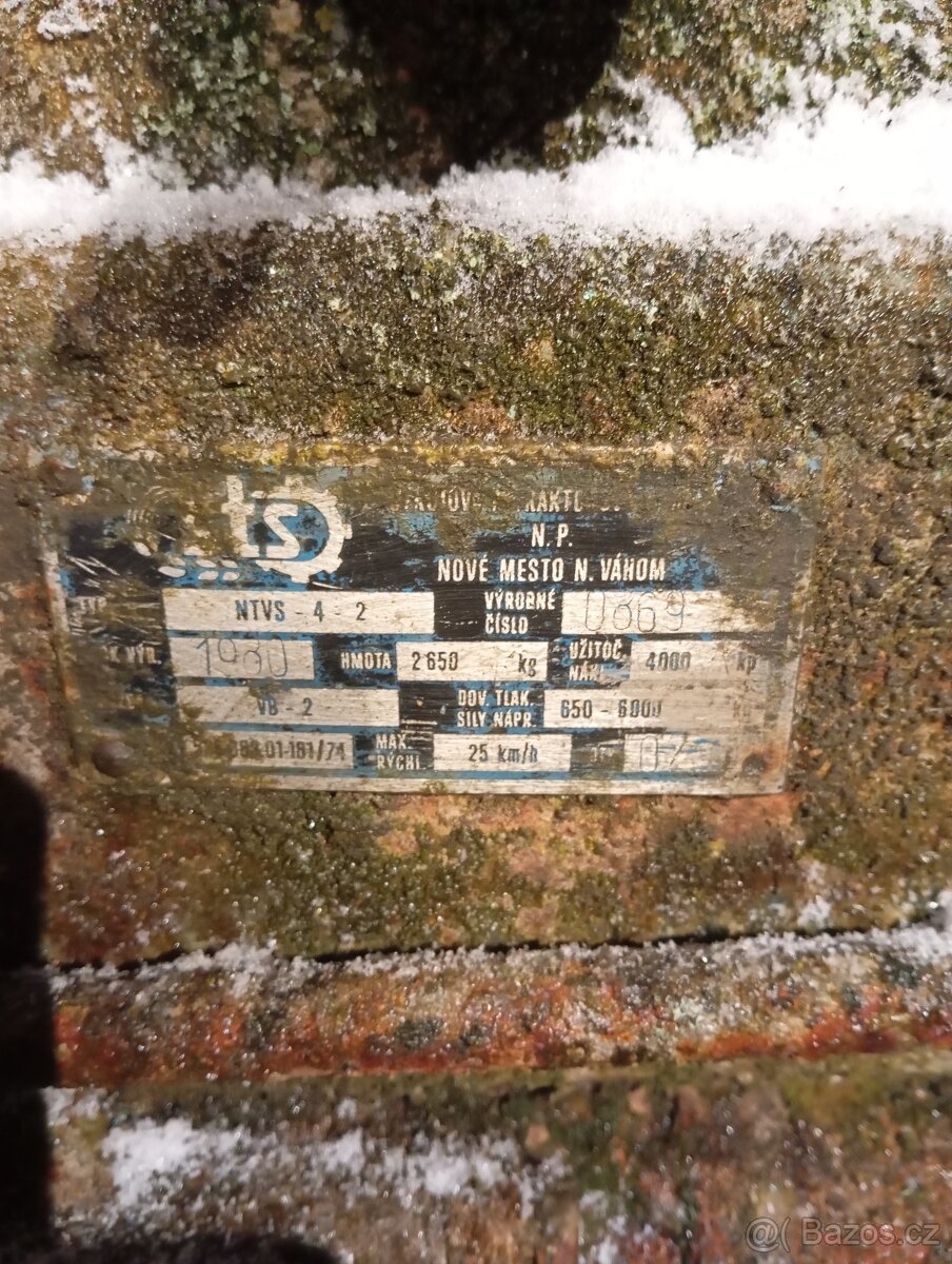 Sběrací vůz ntvs 4 - 2 - 2