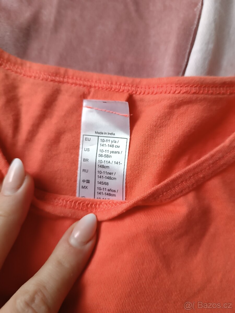 Dívčí trička vel. 146 - 2