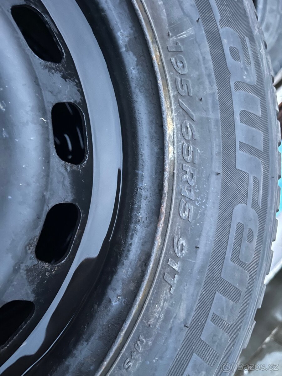 Zimní kola Ford Transit Connect 195/65/r15 - 2