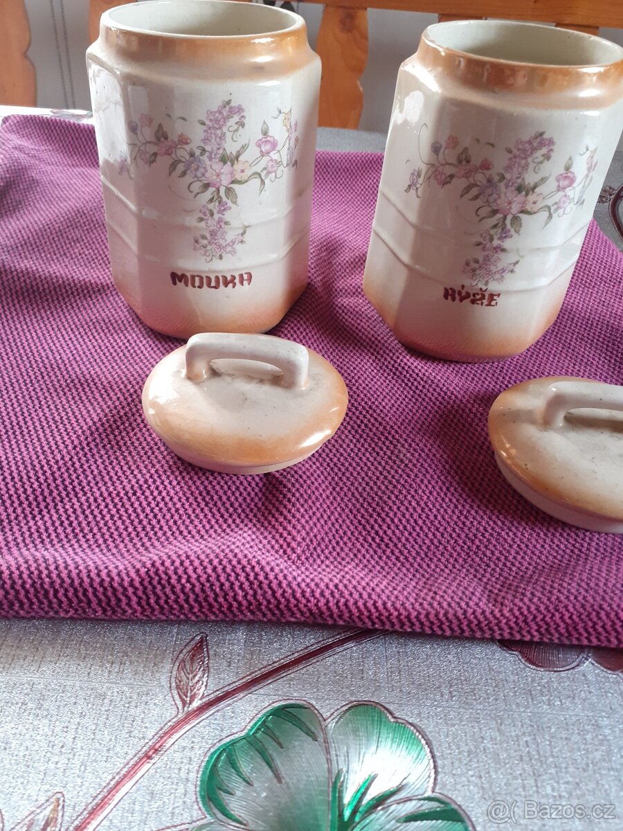 Starožitné dózy na rýži, na mouku, kořenky, váza - 2