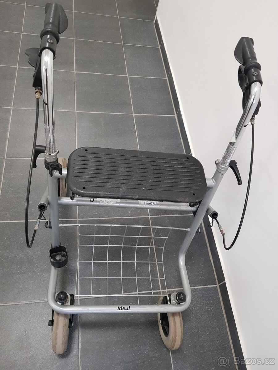 skládací chodítko pro seniory, mohu poslat - 2
