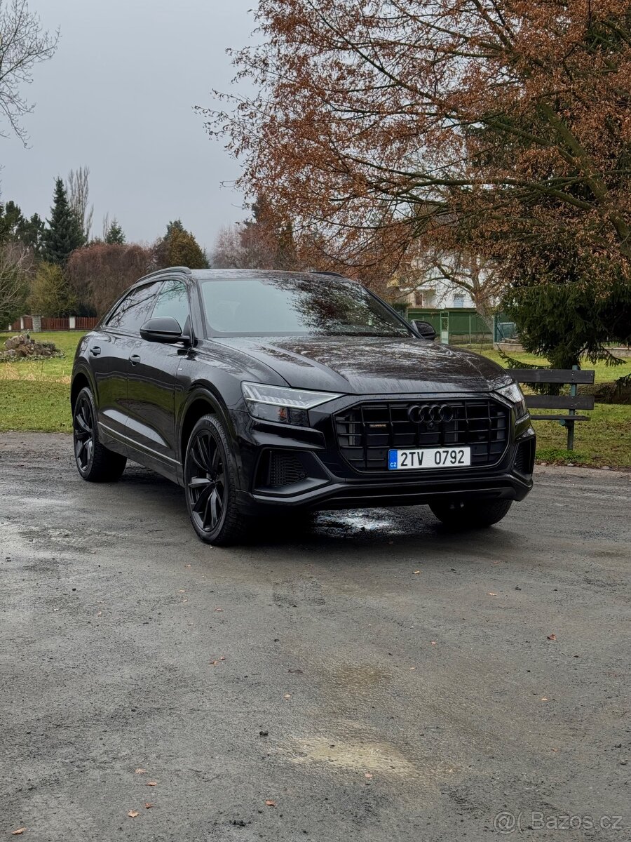 AUDI Q8 55 TFSI. S line. 7000km - 2