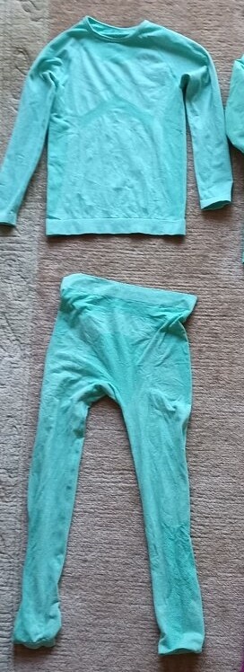 Zimní oblečení 134-140 bunda + termoprádlo + lyžařské brýle - 2