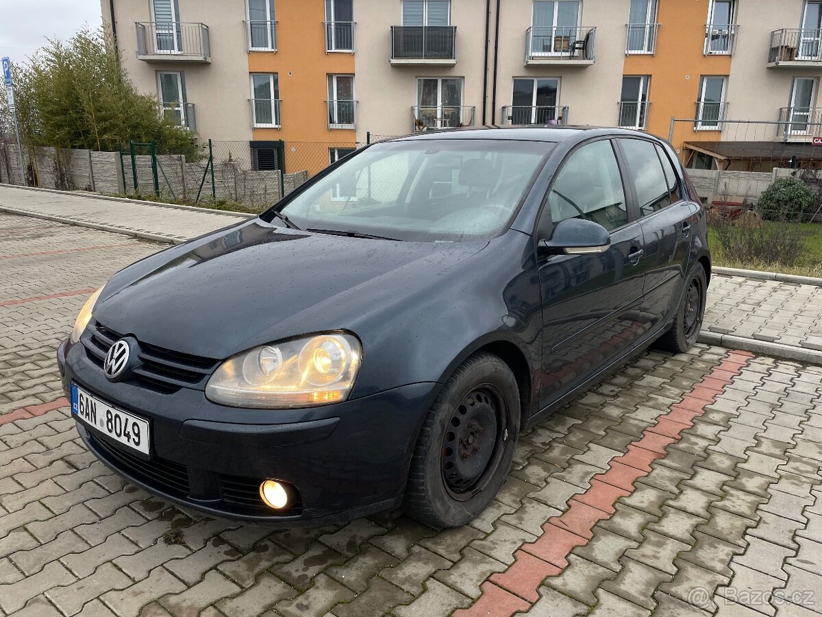 Volkswagen Golf 5 - 2