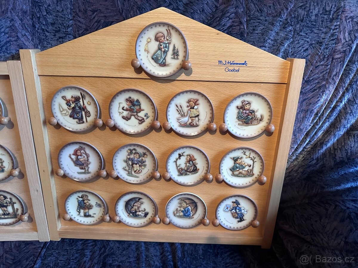 Goebel 25 porcelánových talířků Goebel M.I. Hummel v dřevěné - 2
