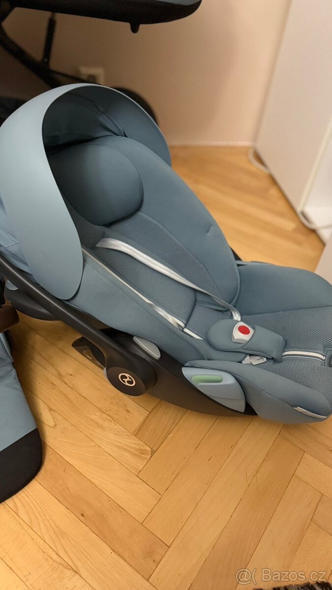 Kočárek trojkombinace + sedačka - 2