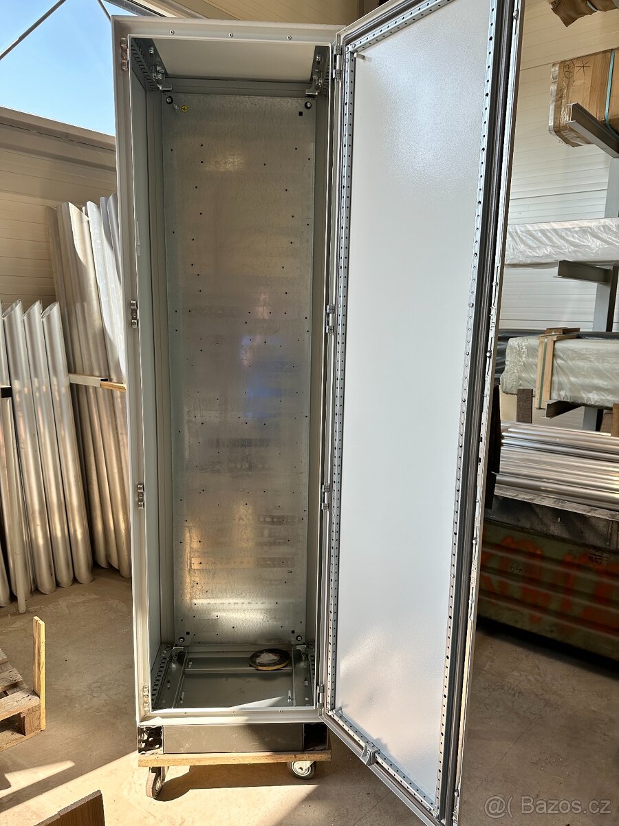 Prodám nový skříňový elektro rozvaděč - 2