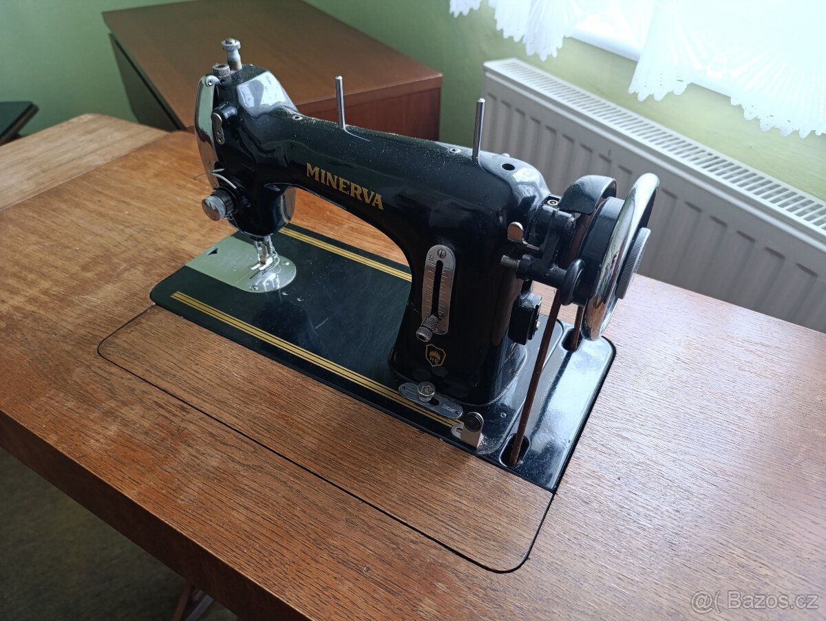Šicí stroj Minerva - 2