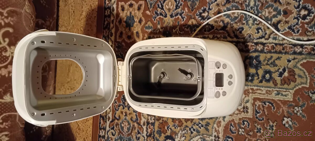 Moulinex domácí pekárna - 2