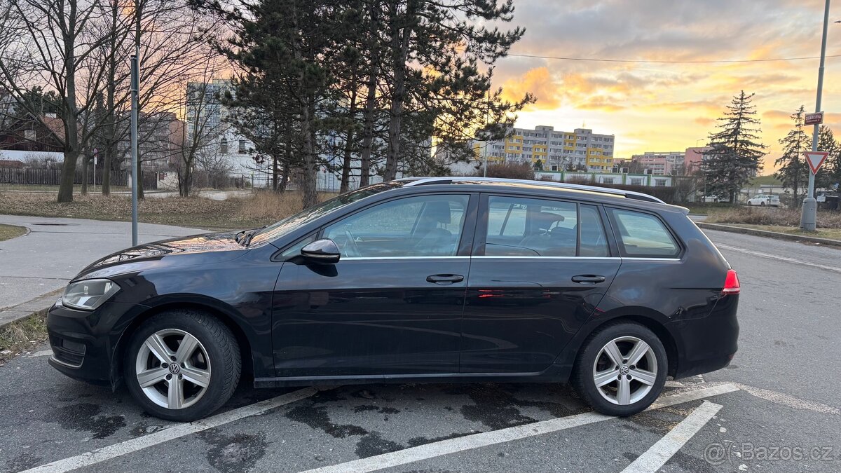 Volkswagen Golf VII 2.0 TDI 2017, výbava Highline - 2