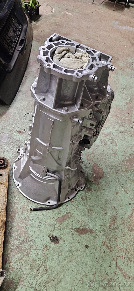 Prevodovka jeep wj 4.7 - 2
