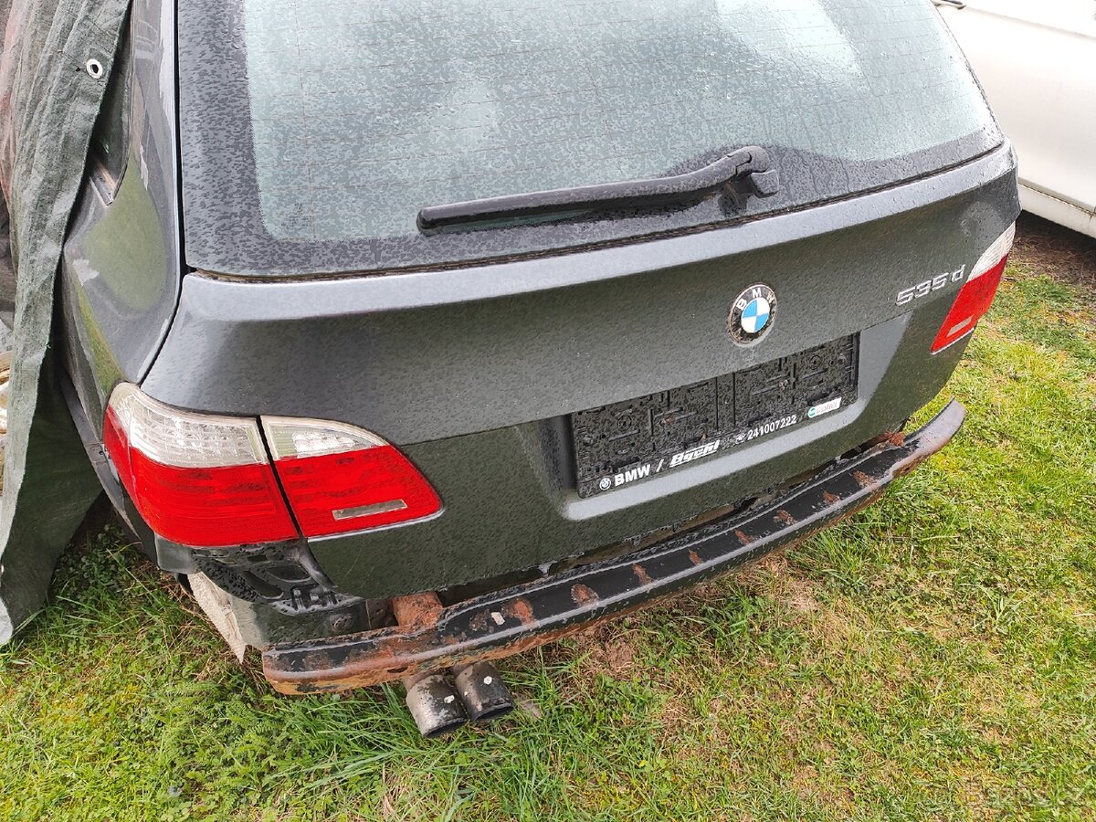Dveře Kufr BMW E61 - 2