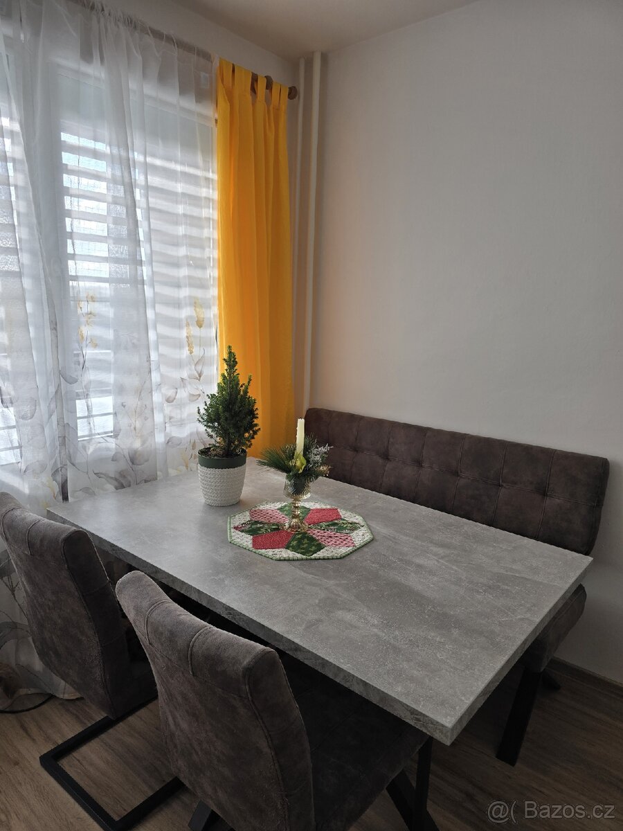 Stůl 140x90 cm - 2