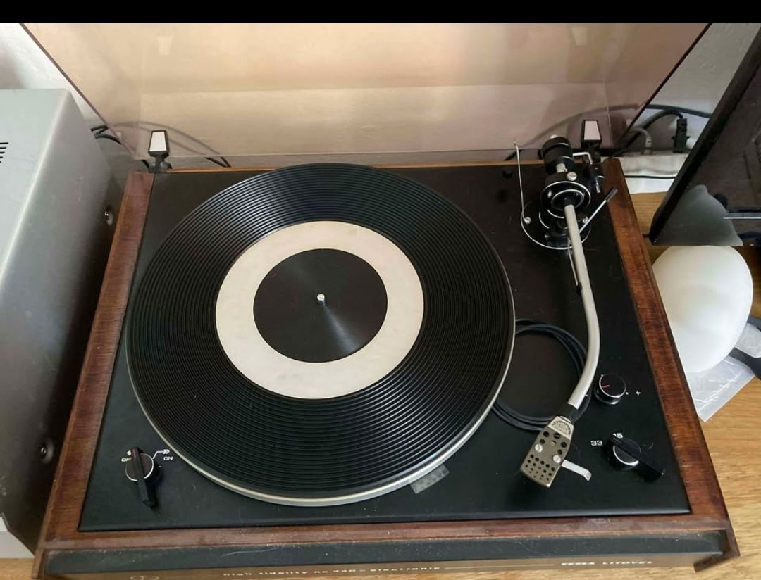 Gramofon Tesla NC440 - 2