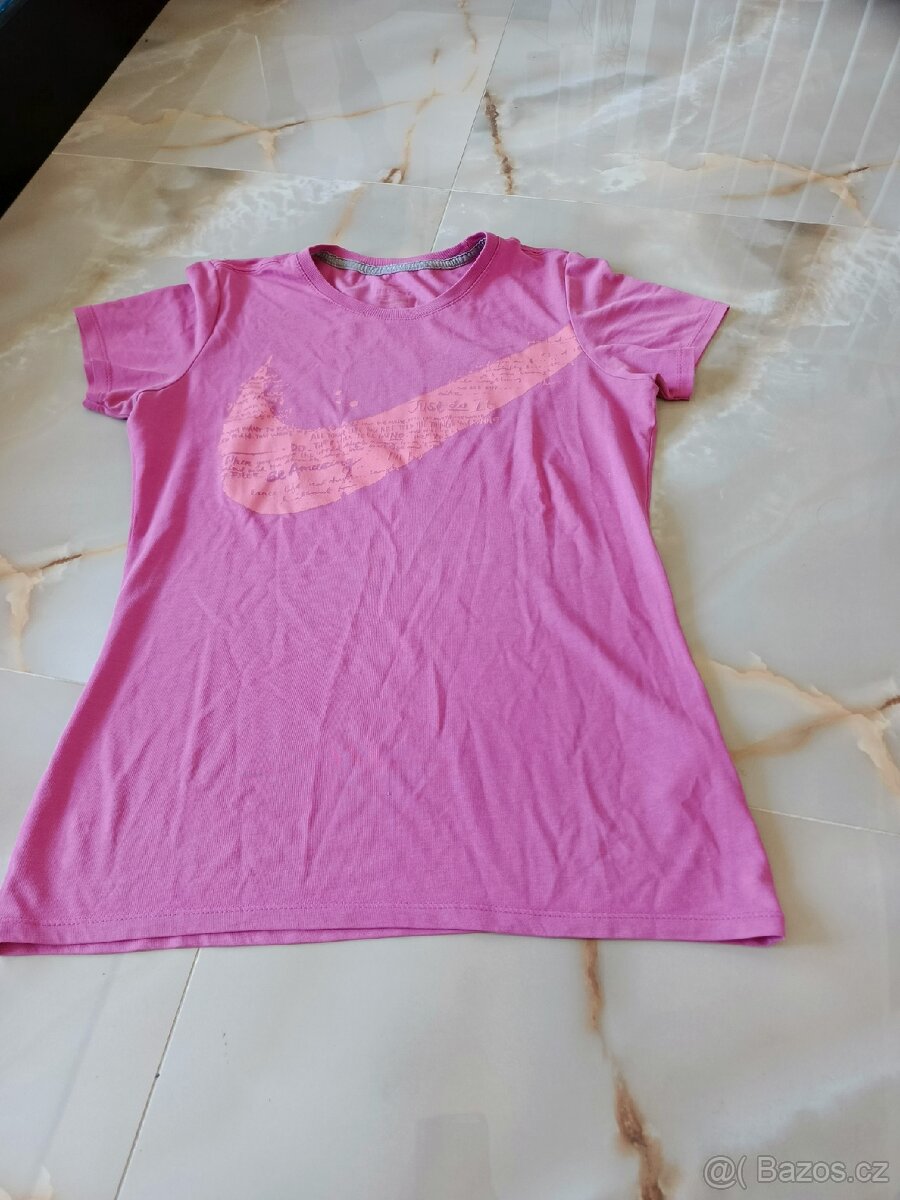 Dámské tričko Nike vel M - 2