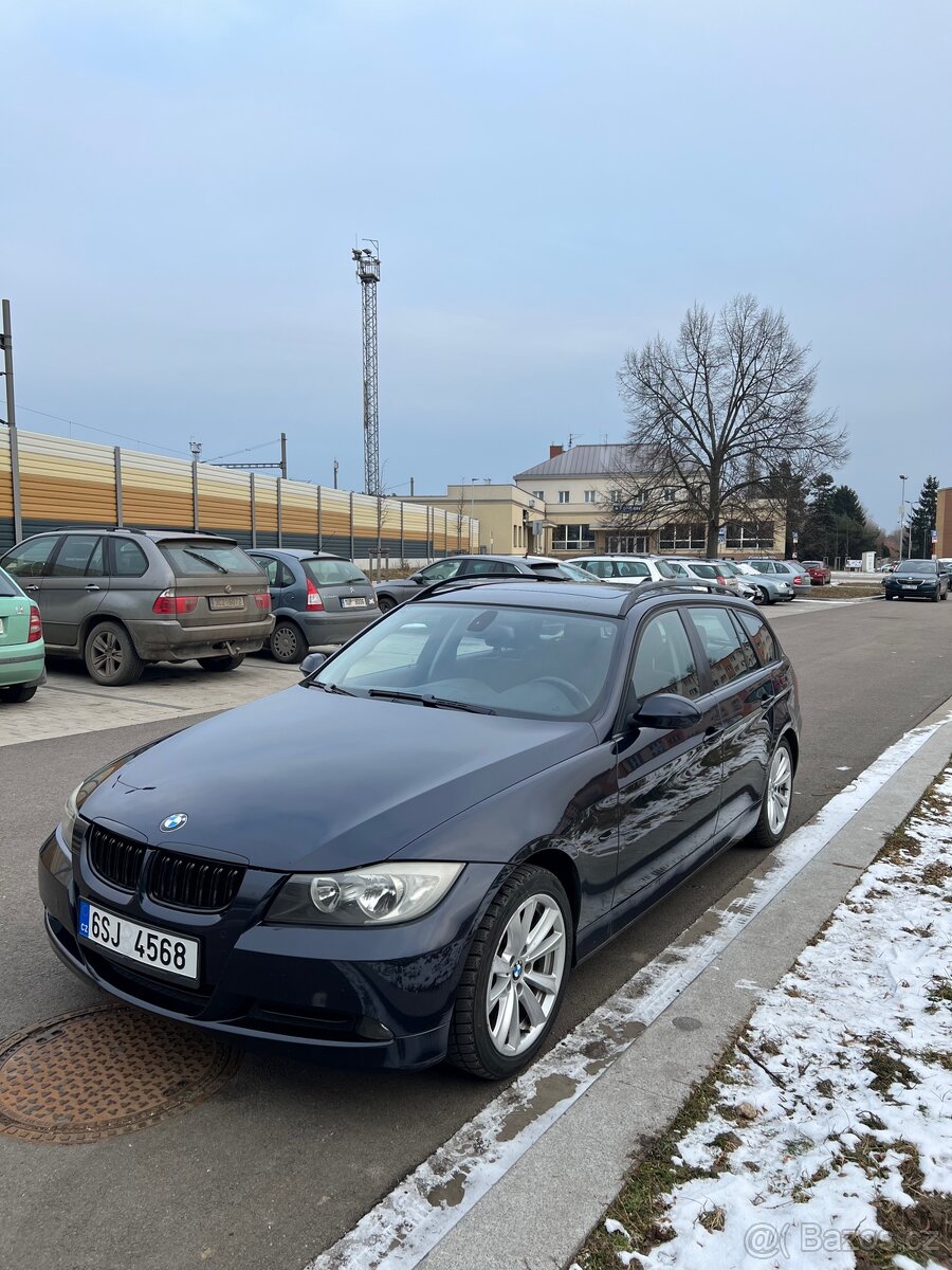 BMW E91 318i - 2