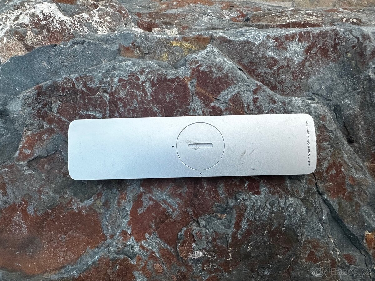 Ovladač Apple TV Remote - 2