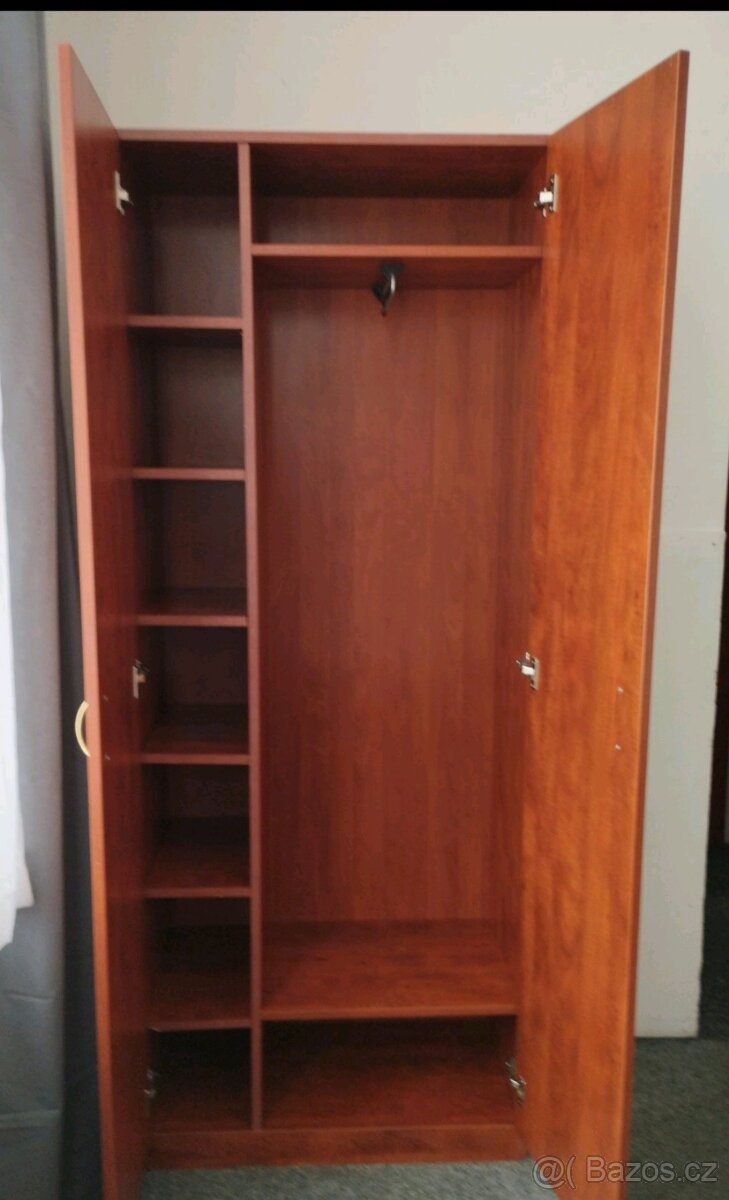 Skříň hotelová více kusů - 2