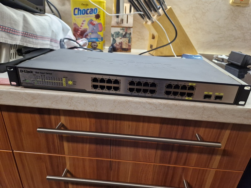 Switch D-Link s web správou - 2