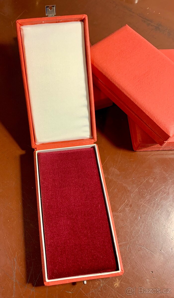 Etui na řády a vyznamenání - 2