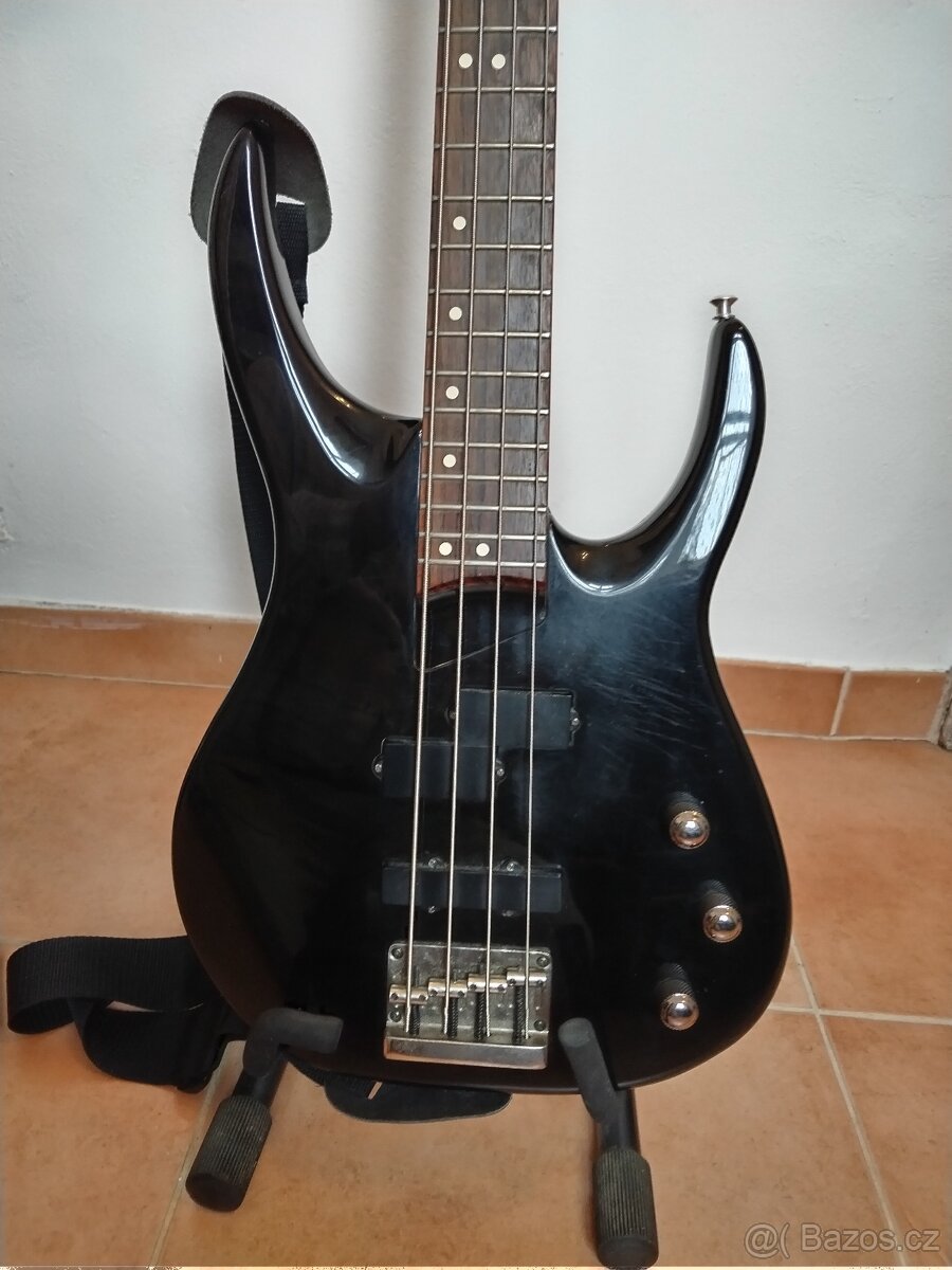 Korejka basová kytara Cheri - 2