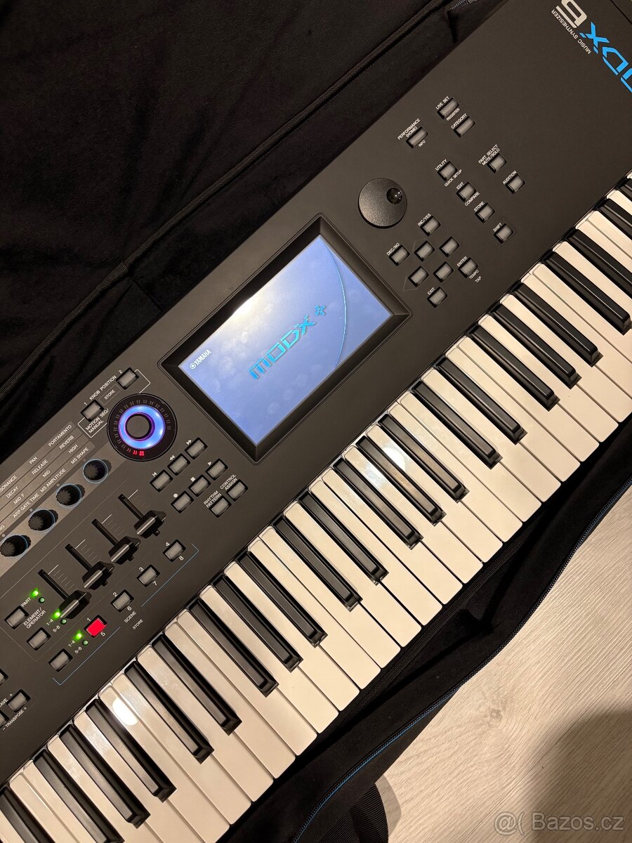Predám klávesy Yamaha MODX6+ aj s puzdom - 2