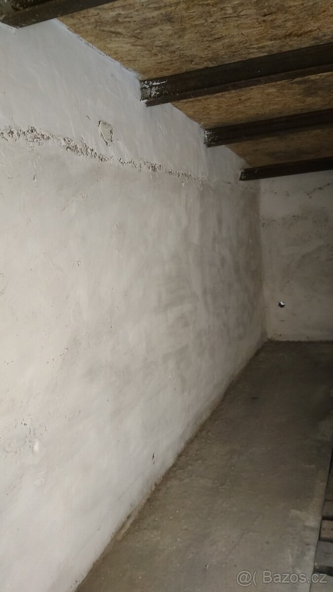 Prodám/vyměním garaz v centru Terezína 21m2 - 2