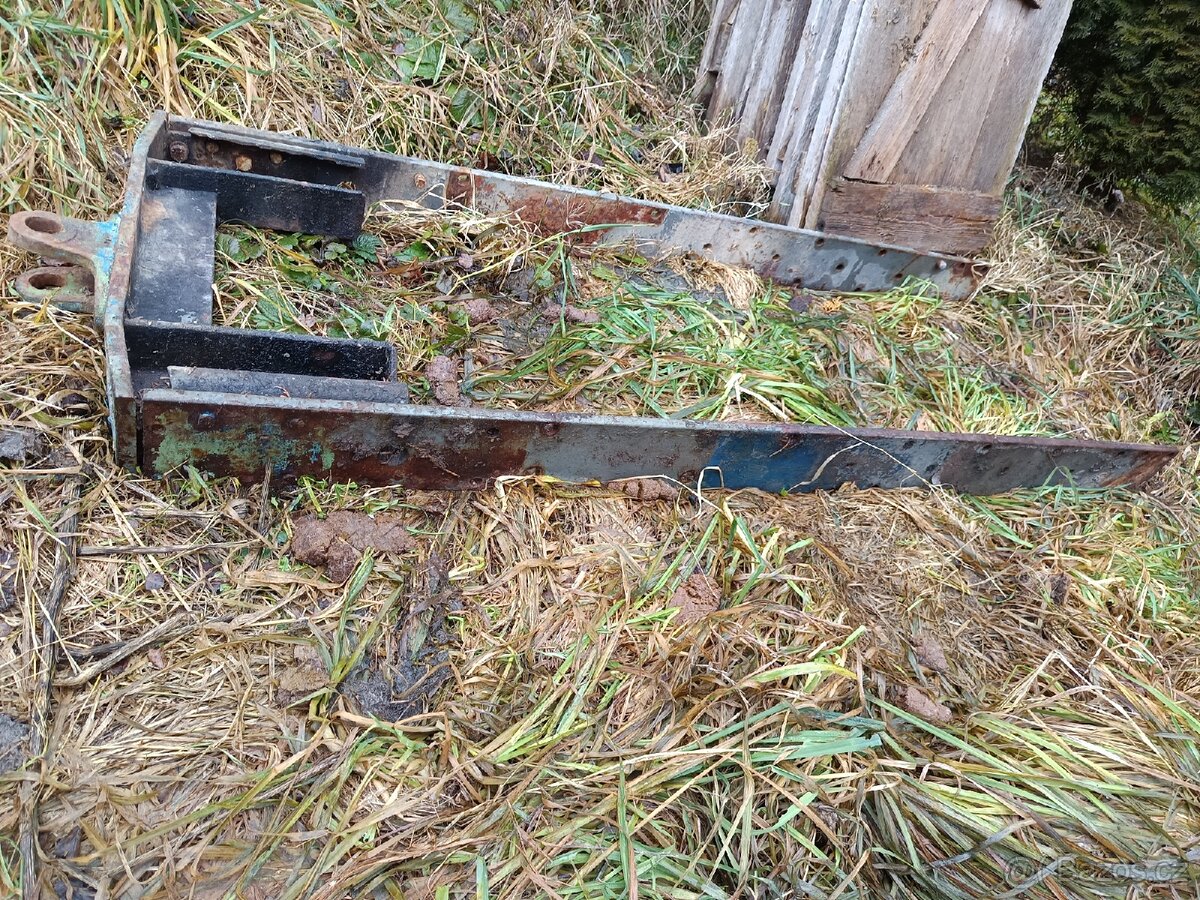 Prodám naradovy rám Zetor Crystal - 2