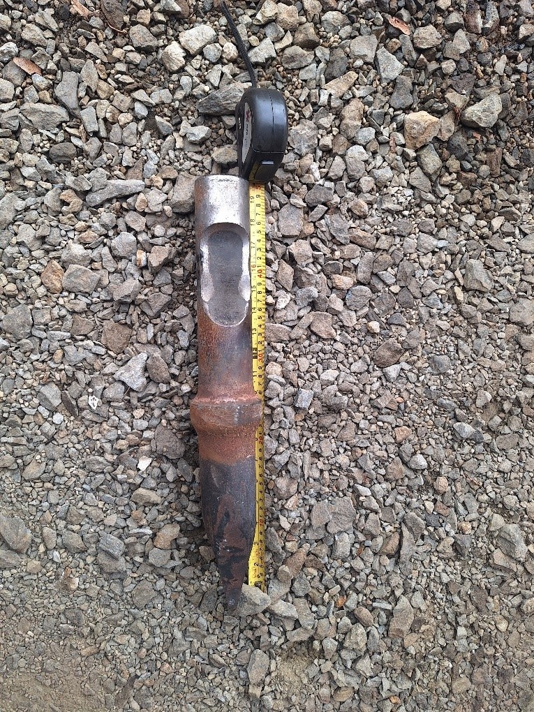 oškrty hydr. kladiva - 2