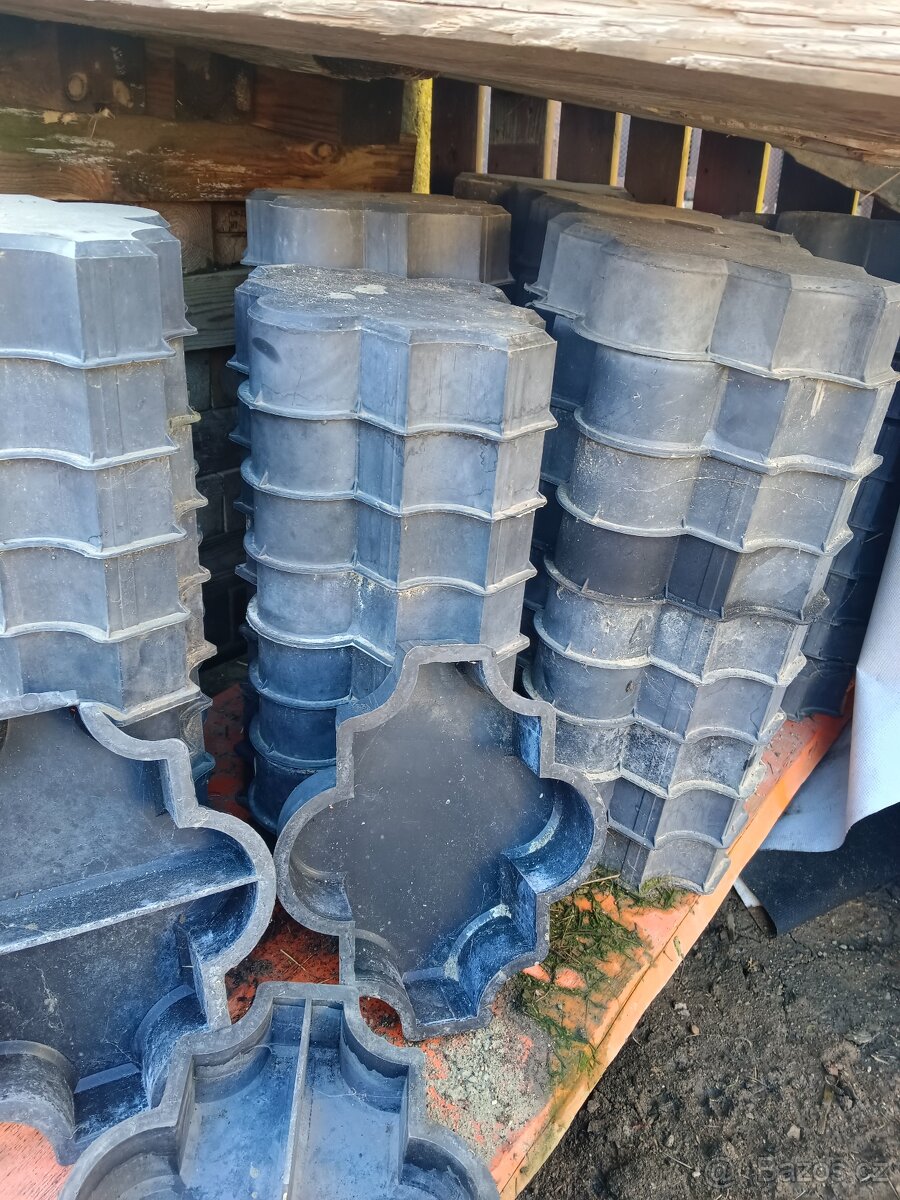 Formy na zámkovou dlažbu - 2