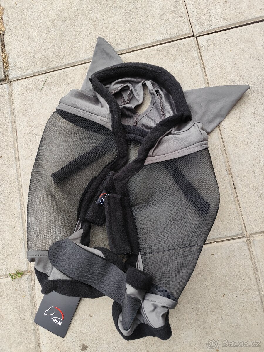 Maska proti hmyzu pony - 2