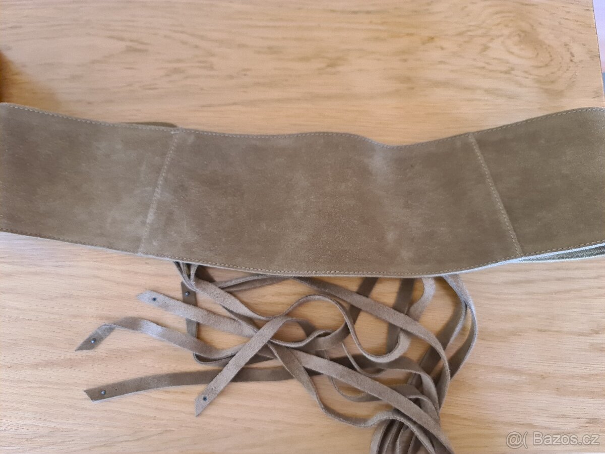 Dámský kožený pásek Sisley - 2