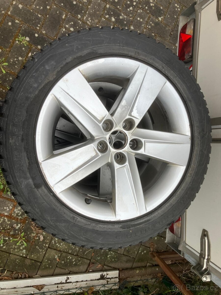 kola Škoda Octavia I. - 2