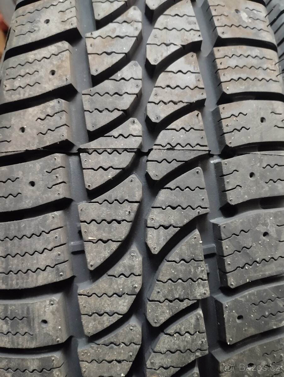 Orium 195/75 R16 DOT 3522 - 2