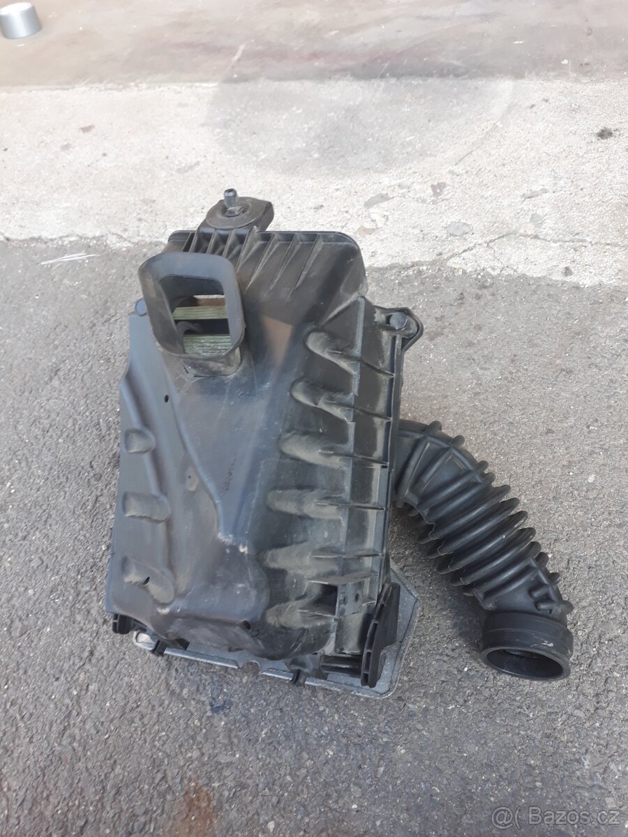 Filtr box Audi A4 B7 - 2