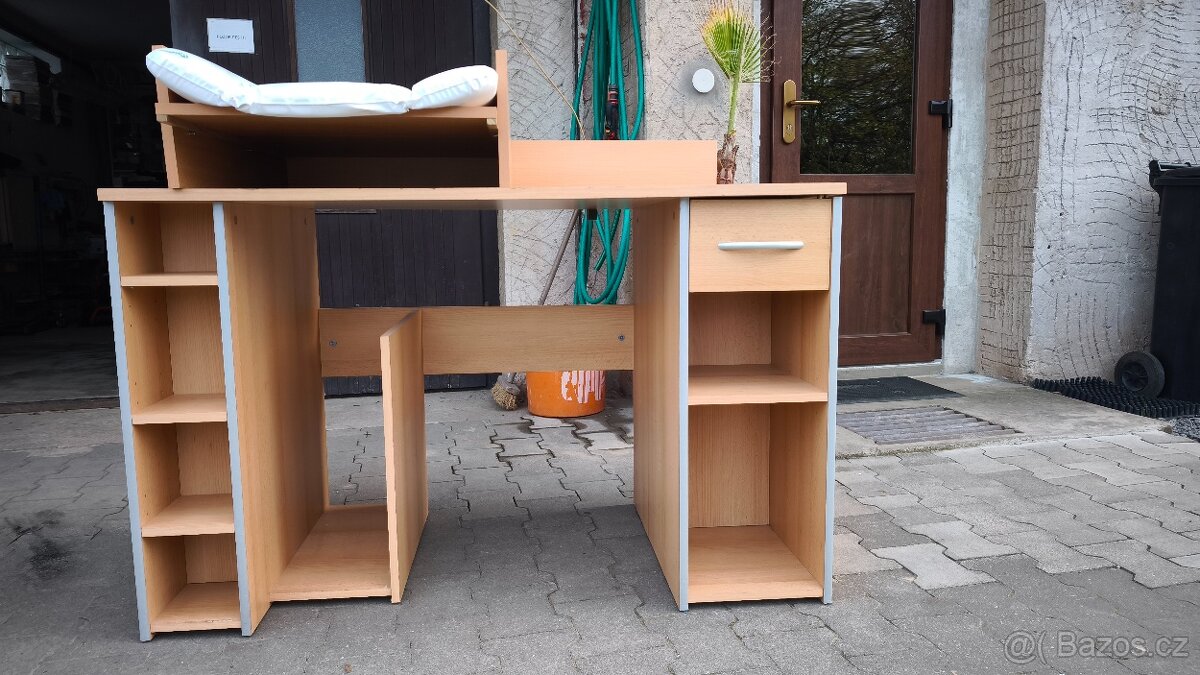 Přebalovací pult - 2