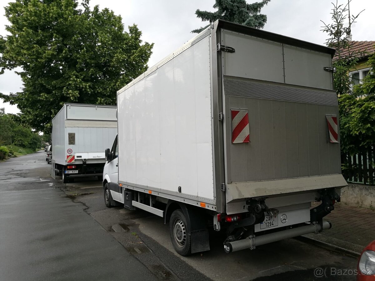 NAKLADNI a MINIBUS TAXI - Praha - 2