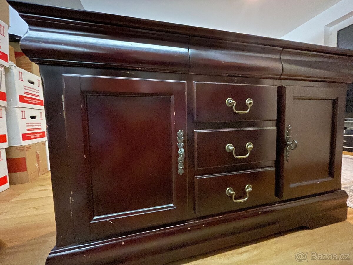 Dřevěný sekretář/vitryna - 2