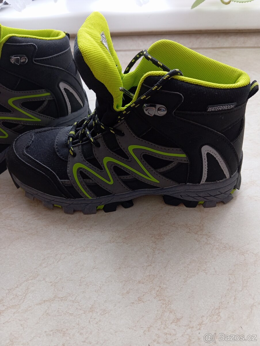 Treková obuv vel.34 NOVÉ - 2