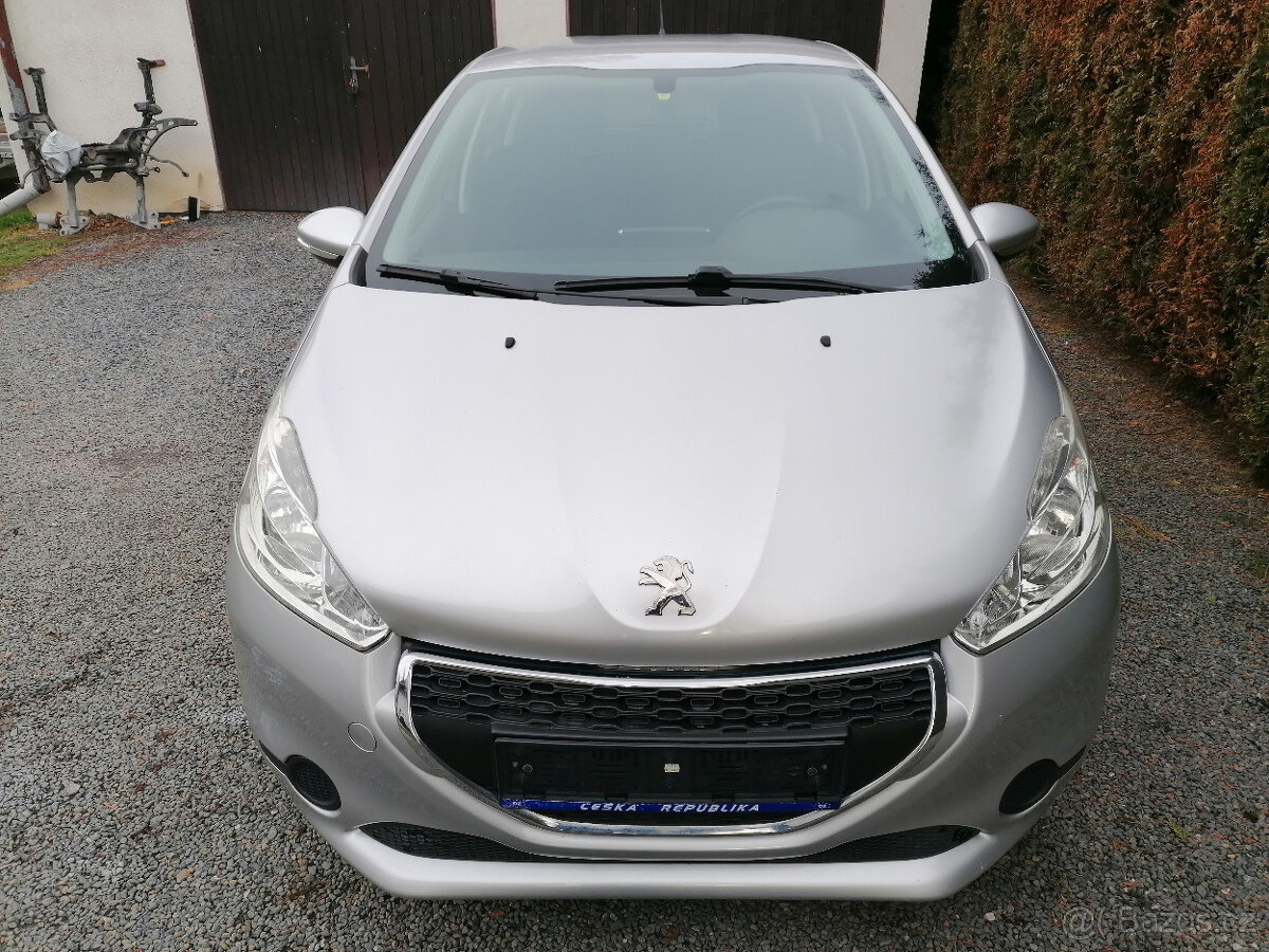 Peugeot 208 1,2 - 2
