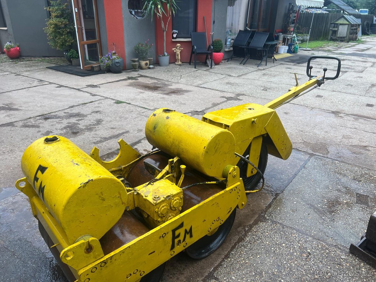 Vibrační válec - 2